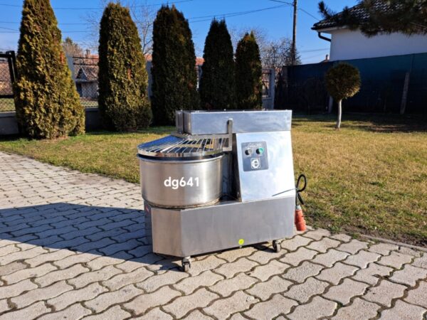 Ipari dagasztógép, 40 literes - dg64